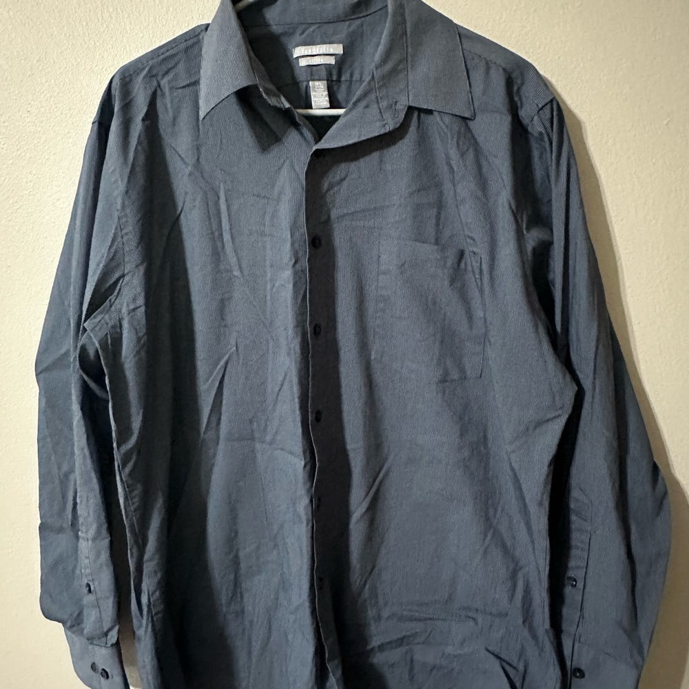 Van Heusen Grey Dress Shirt Classic Style